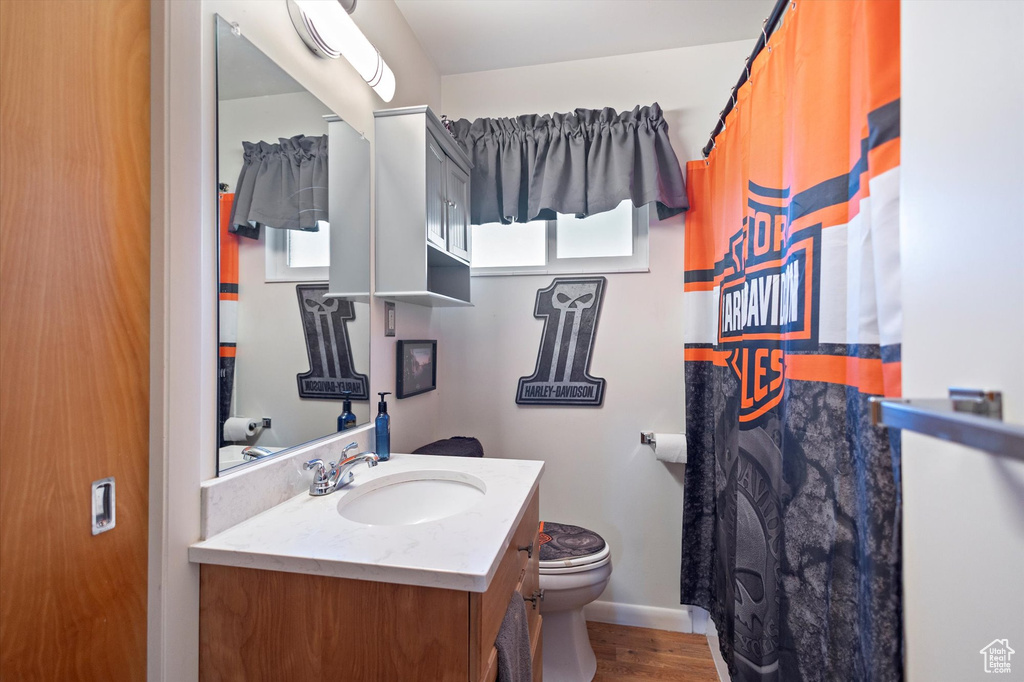 Photo 16 for MLS #2119822 at 5491 Janette Ave