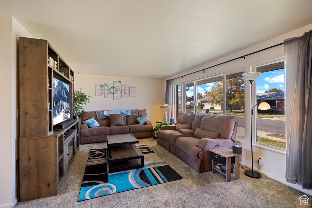 Photo 5 for MLS #2119822 at 5491 Janette Ave