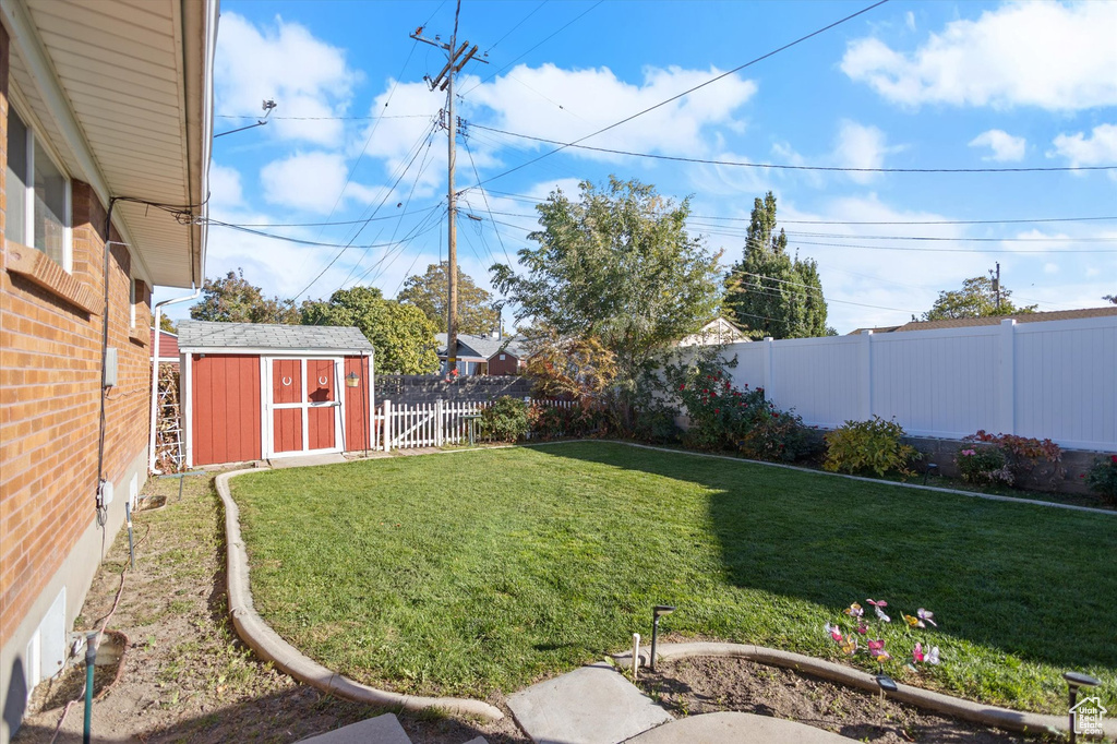 Photo 23 for MLS #2119822 at 5491 Janette Ave