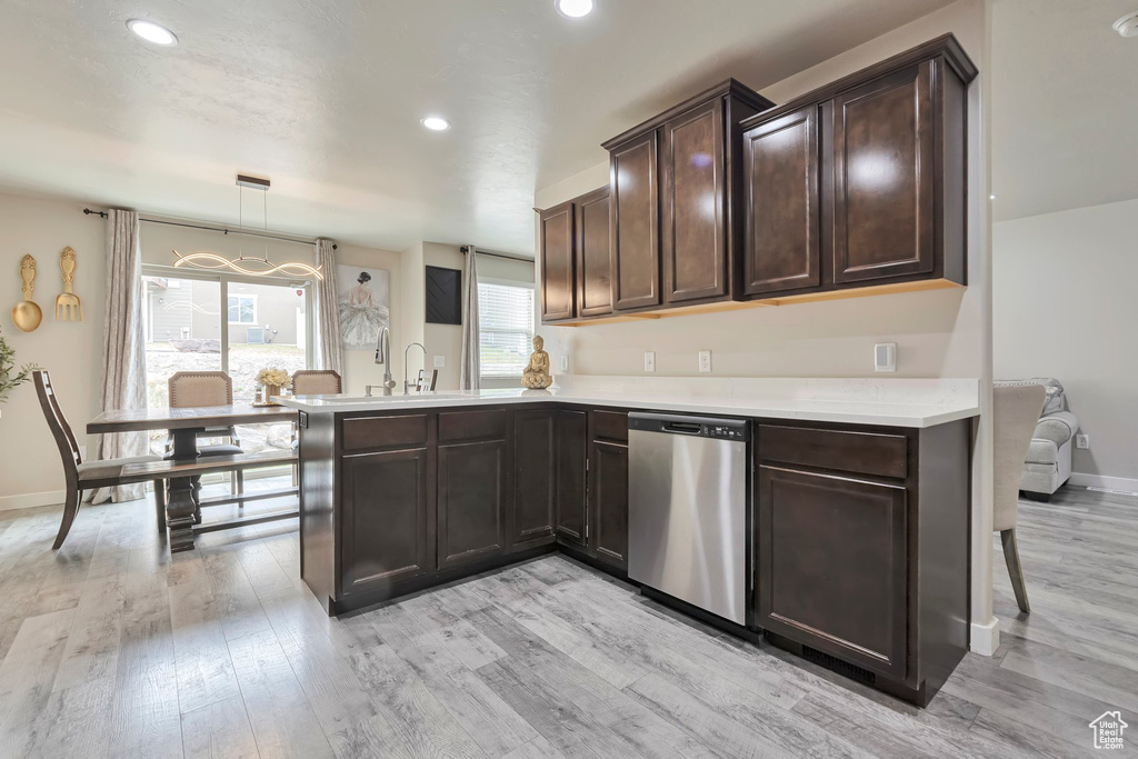 Photo 4 for MLS #2119827 at 5209 W Courtly Ln