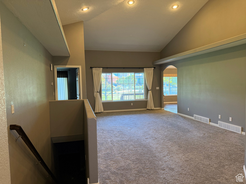 Photo 2 for MLS #2119832 at 458 W 40 North