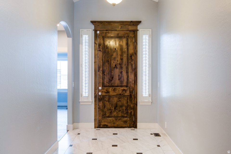 11173 S ASPEN PEAK DR South Jordan, UT 84095