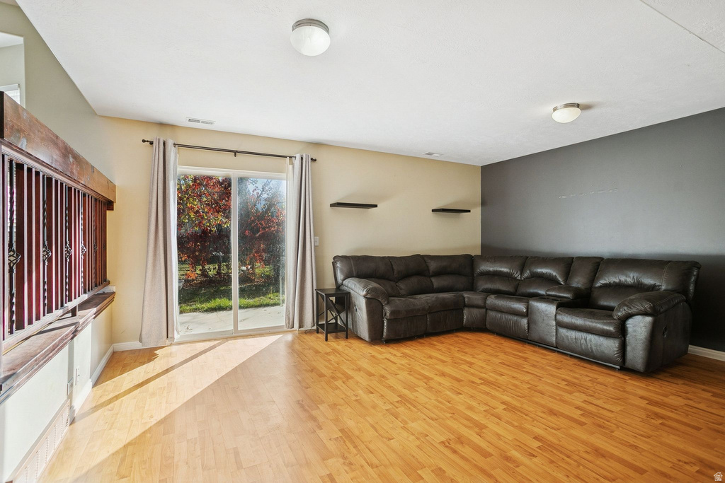 Photo 13 for MLS #2119835 at 876 N Fox Run Dr