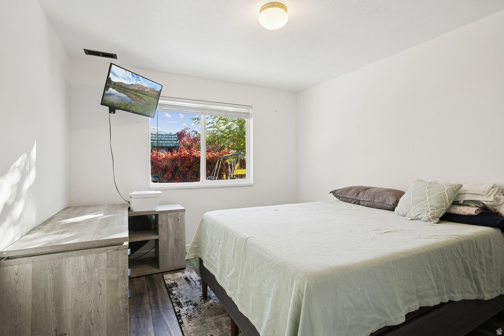 Photo 17 for MLS #2119835 at 876 N Fox Run Dr