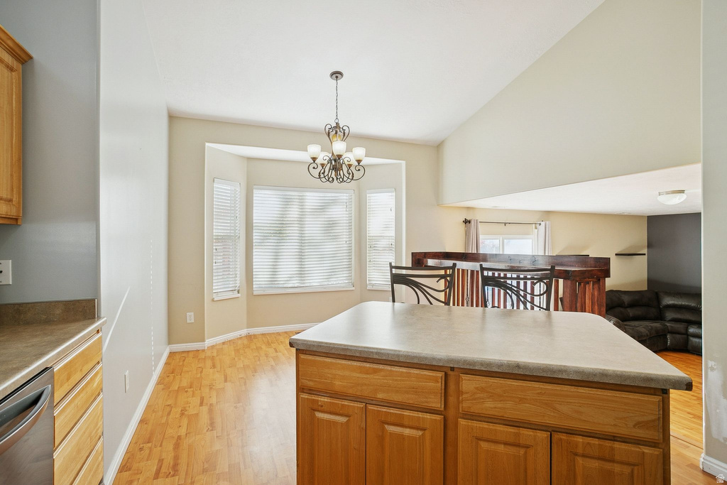 Photo 15 for MLS #2119835 at 876 N Fox Run Dr