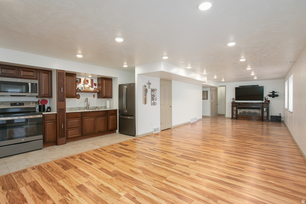 426 S DEER HOLLOW RD Tooele, UT 84074