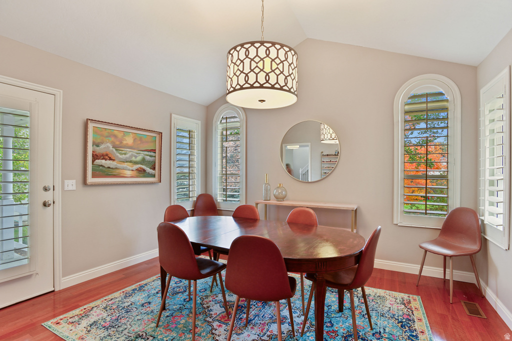 Photo 9 for MLS #2119856 at 2201 E Pink Coral Cir