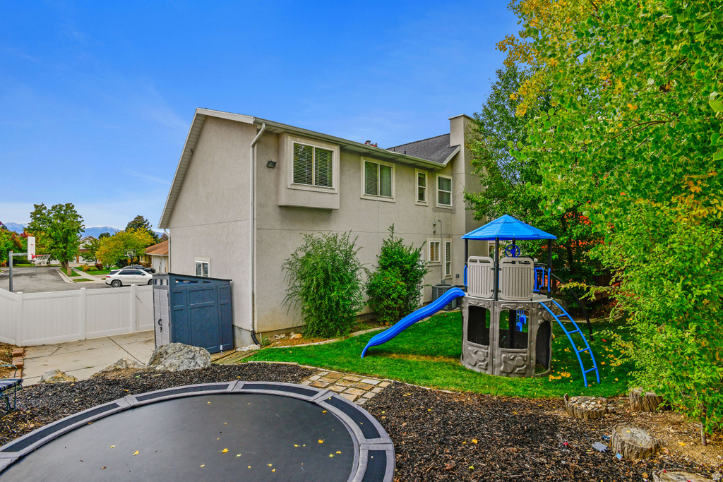 Photo 33 for MLS #2119856 at 2201 E Pink Coral Cir