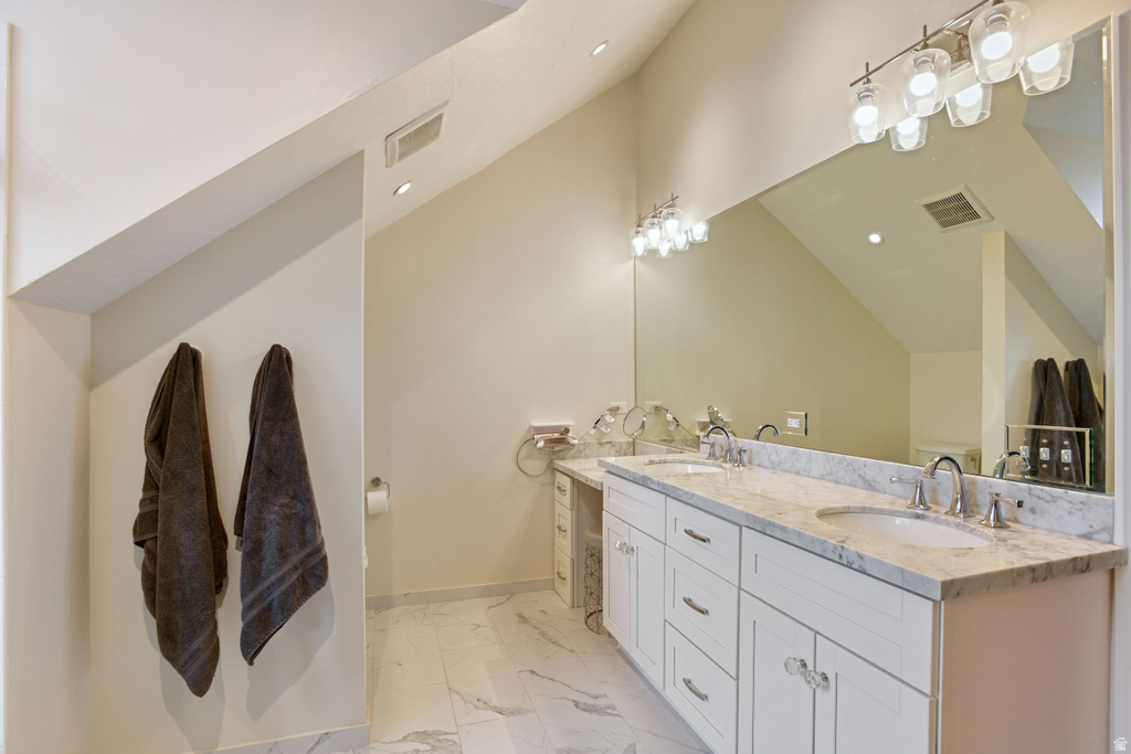 Photo 15 for MLS #2119856 at 2201 E Pink Coral Cir