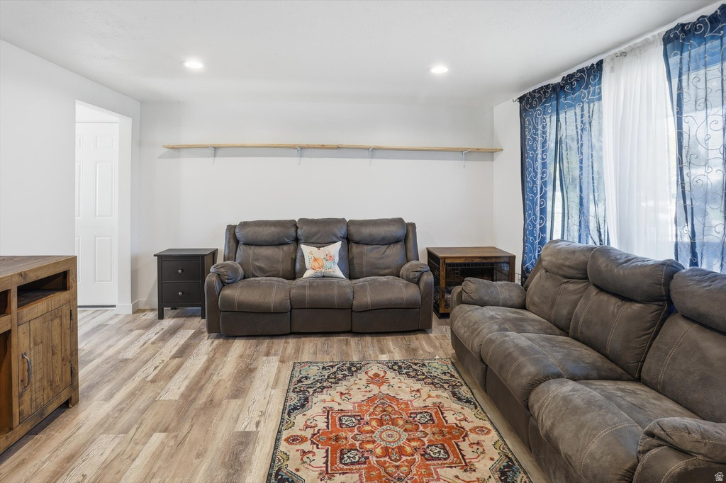 Photo 7 for MLS #2119863 at 360 Lakeview Ave