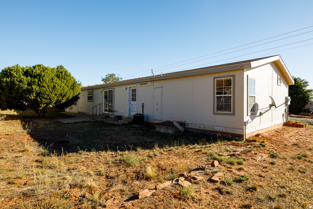 1686 S POWELL DR Kanab, UT 84741