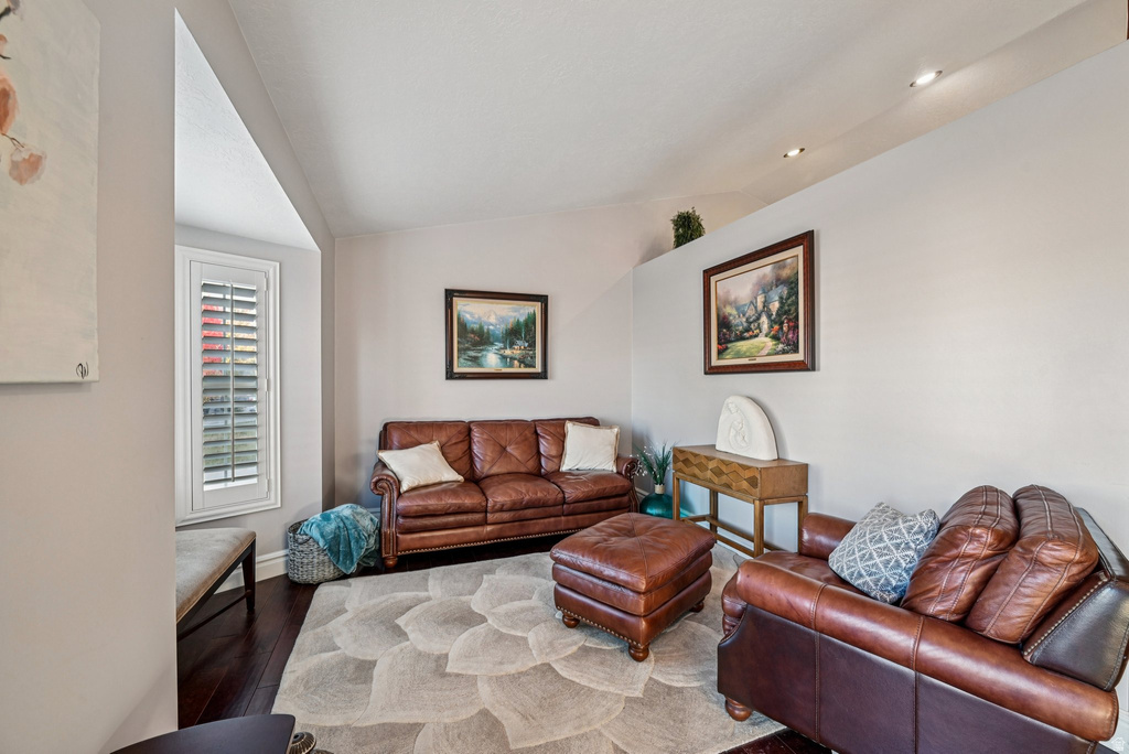 9332 S WILD CLOVER LN West Jordan, UT 84081