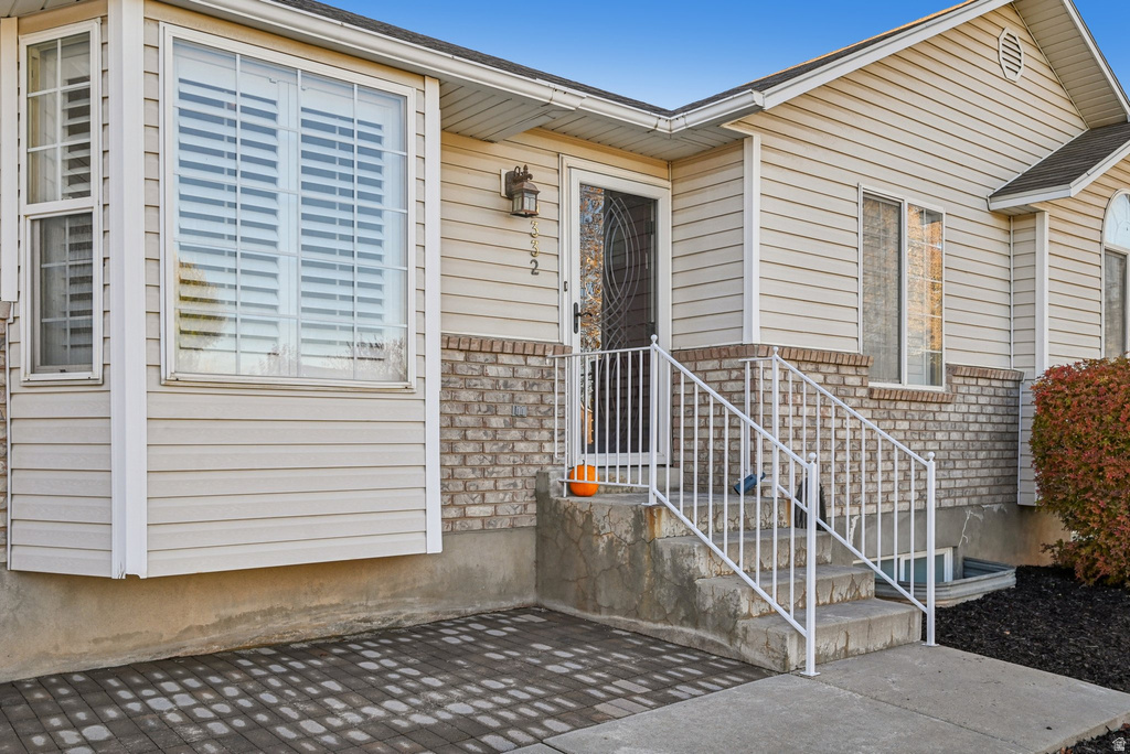 9332 S WILD CLOVER LN West Jordan, UT 84081