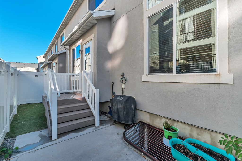 1758 W NEWCASTLE LN Saratoga Springs, UT 84045