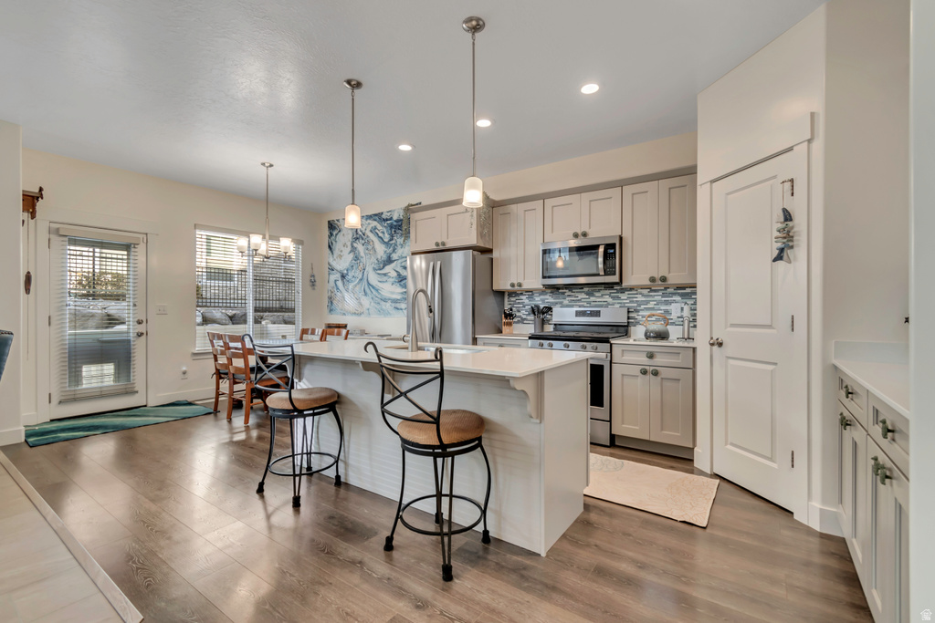 1758 W NEWCASTLE LN Saratoga Springs, UT 84045