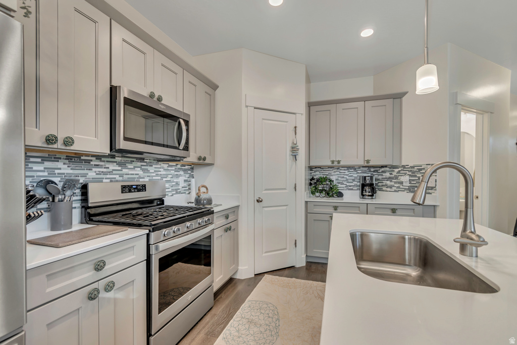 1758 W NEWCASTLE LN Saratoga Springs, UT 84045