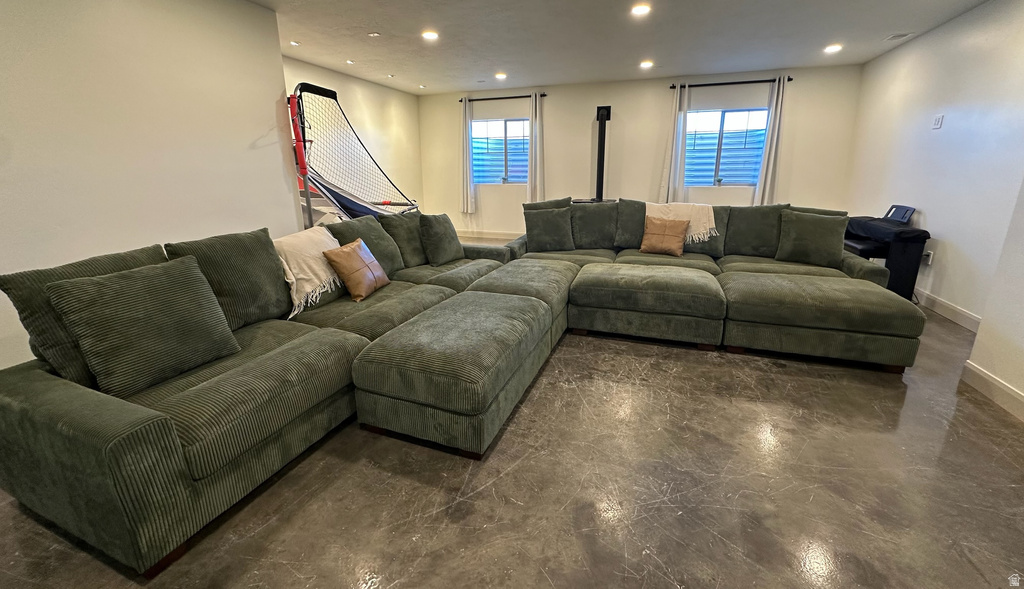 160 W 600 N Koosharem, UT 84744