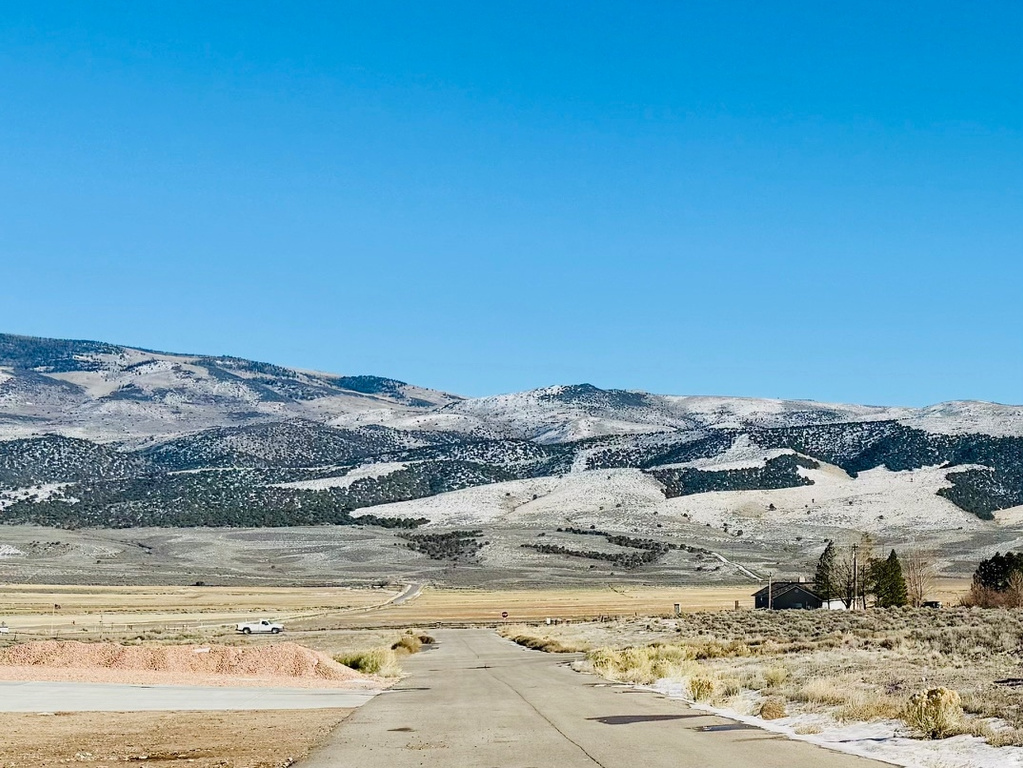 160 W 600 N Koosharem, UT 84744