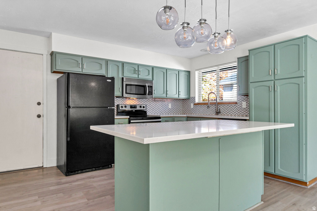 1716 N 1300 W Clinton, UT 84015