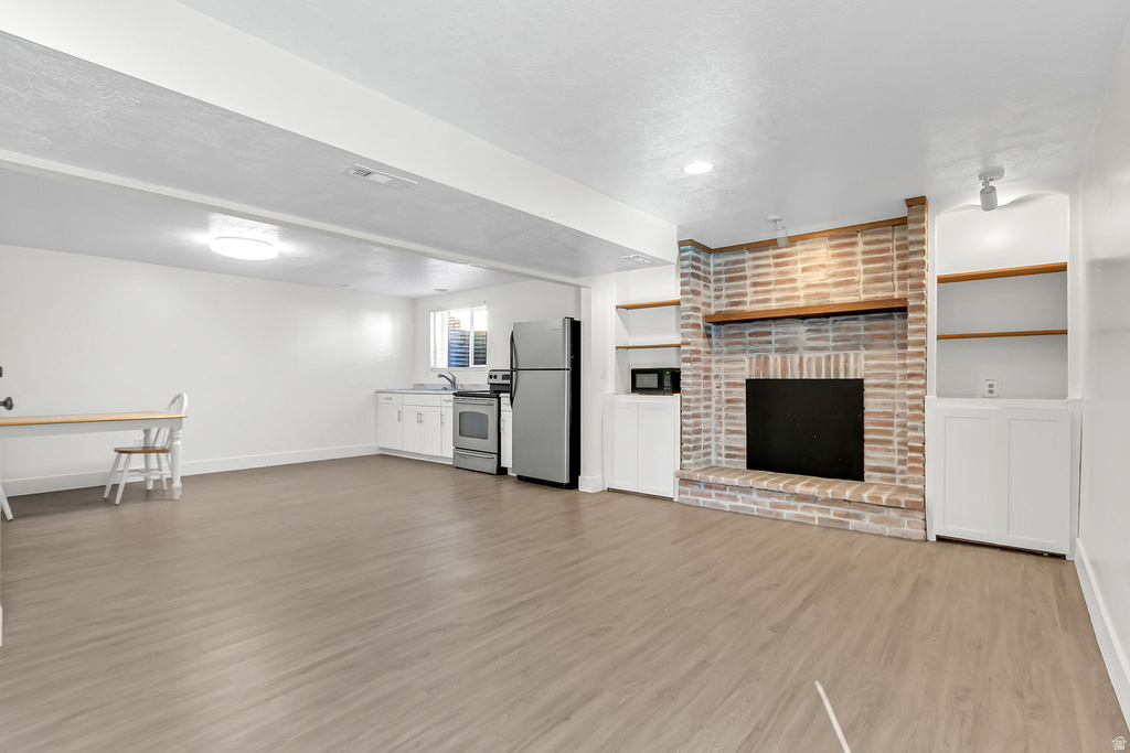 1716 N 1300 W Clinton, UT 84015