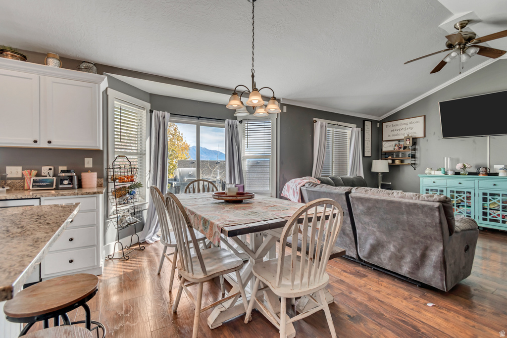 2494 APRICOT PL Saratoga Springs, UT 84045