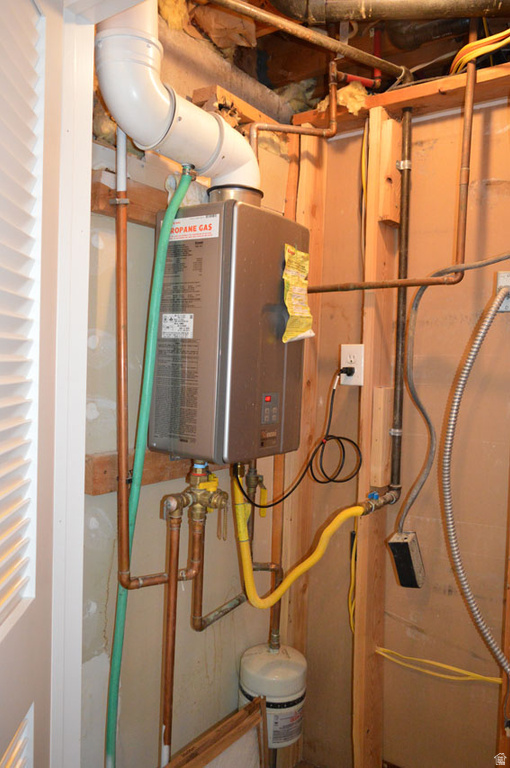 5859 E ASHLEY CREEK RD Vernal, UT 84078