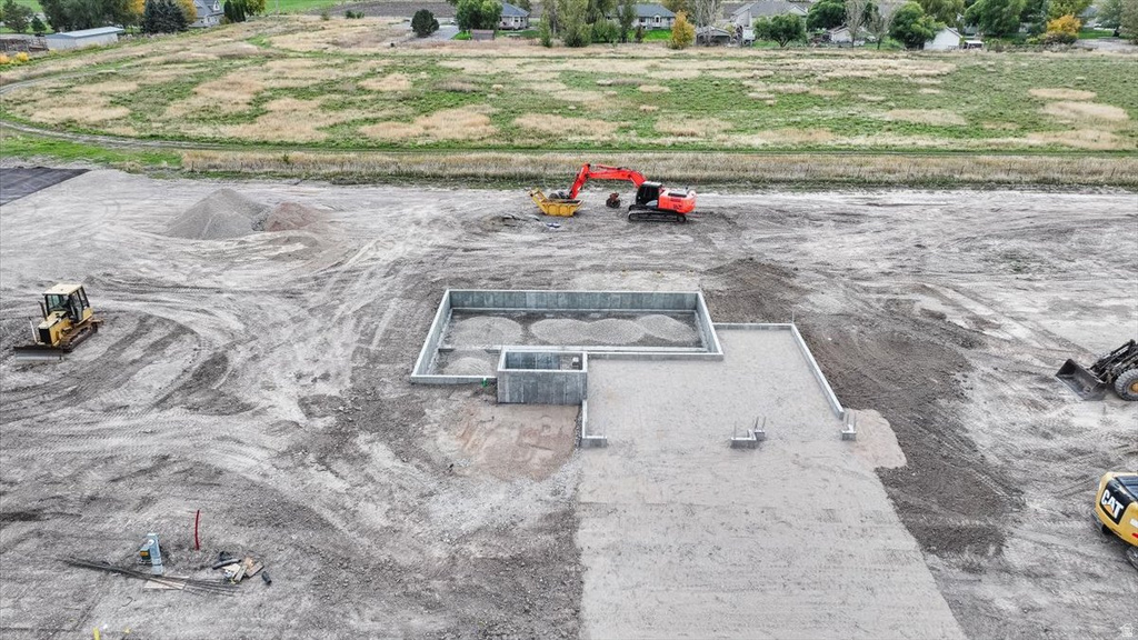 5055 W 10200 N Elwood, UT 84337