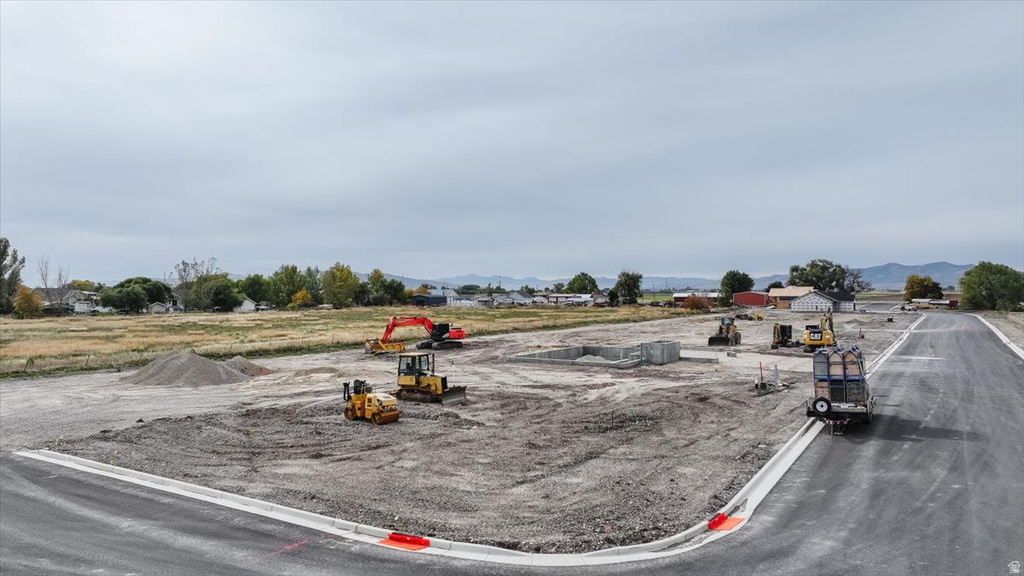 5055 W 10200 N Elwood, UT 84337