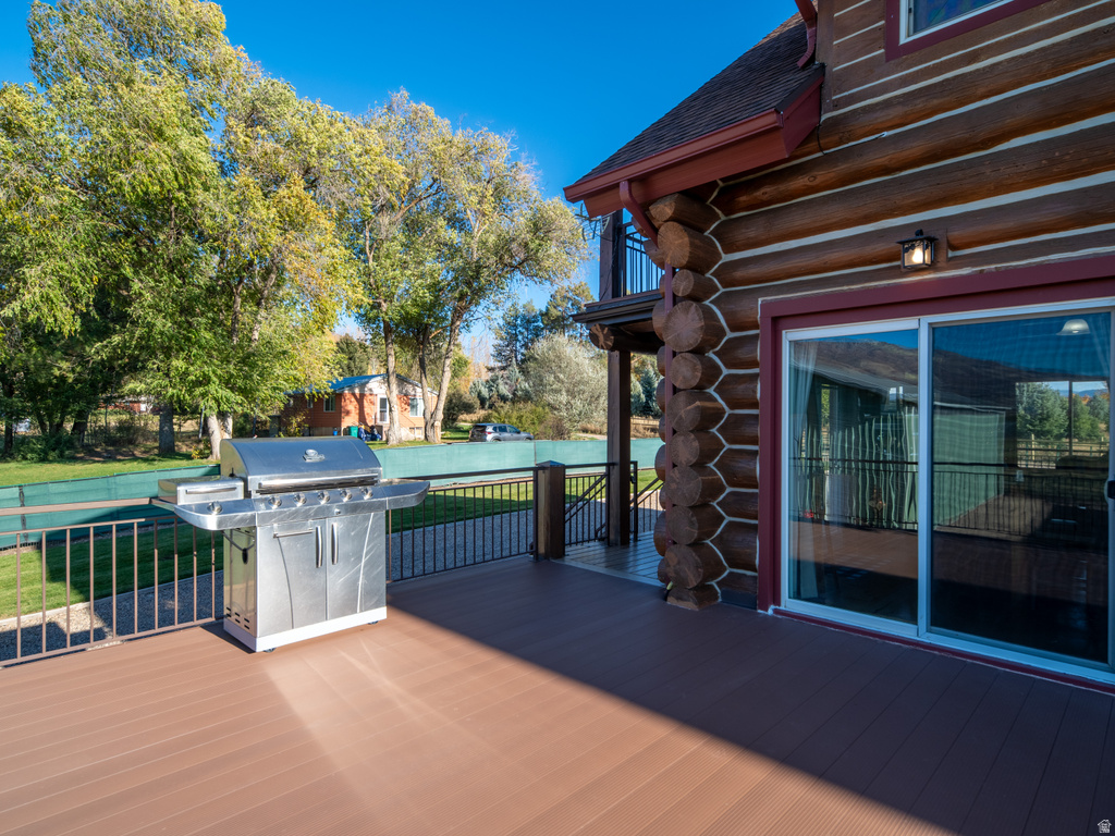 7768 E 1075 N Huntsville, UT 84317