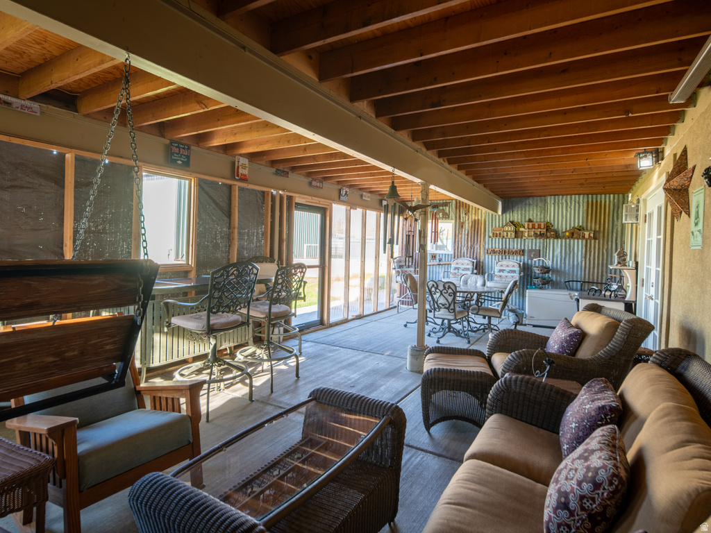 7768 E 1075 N Huntsville, UT 84317