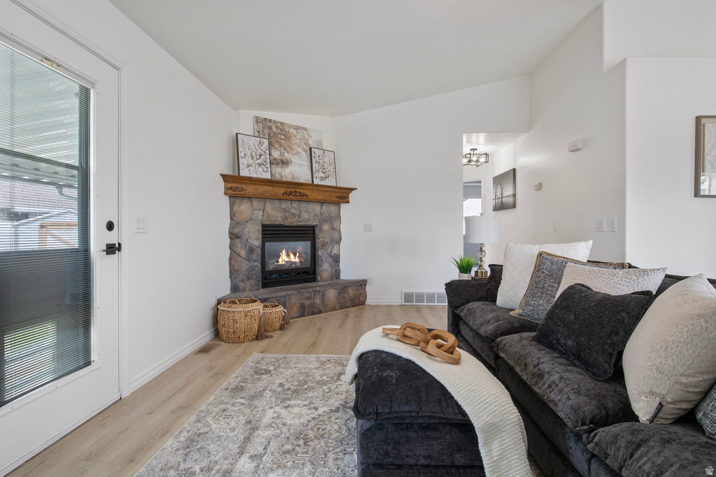 4593 PROMENADE DR Roy, UT 84067