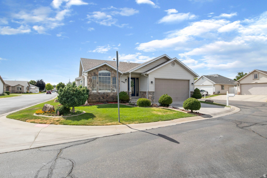 4593 PROMENADE DR Roy, UT 84067