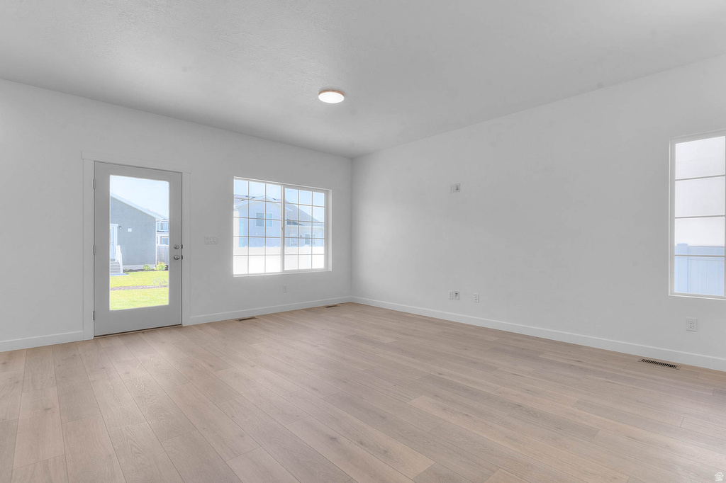 Photo 10 for MLS #2119959 at 5669 N Goldfinch Ln