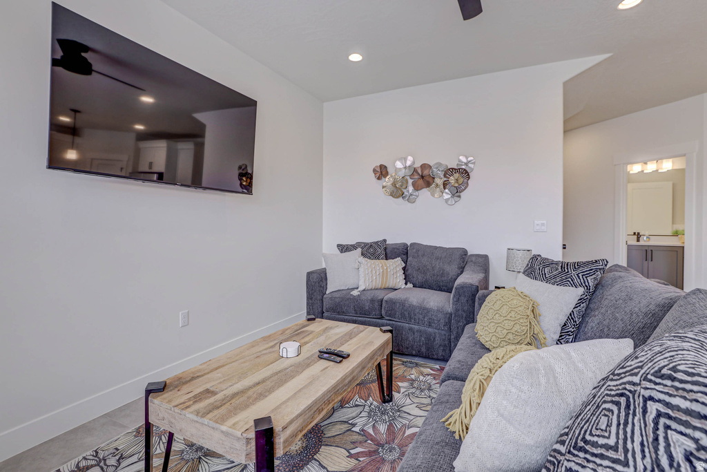 Photo 6 for MLS #2119964 at 1301 E Vista Roja Pl