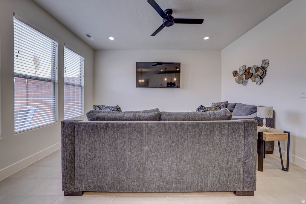 Photo 8 for MLS #2119964 at 1301 E Vista Roja Pl