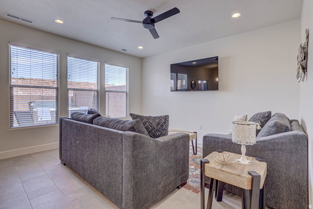 Photo 5 for MLS #2119964 at 1301 E Vista Roja Pl