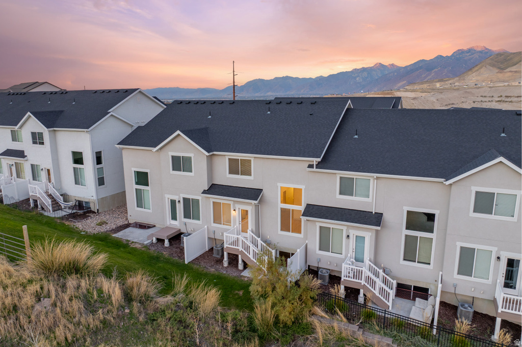 16436 S BULL SPRING LN Bluffdale, UT 84065