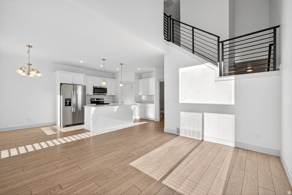 16436 S BULL SPRING LN Bluffdale, UT 84065