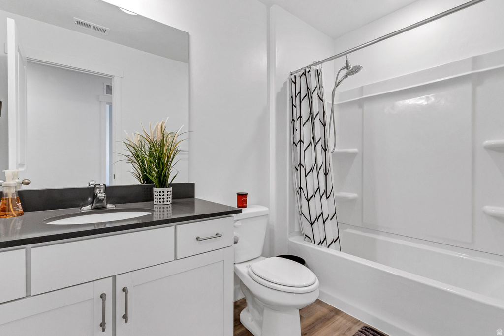 Photo 22 for MLS #2119969 at 1137 E Commodore Ln #43