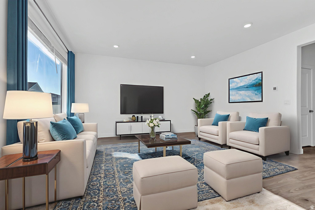 Photo 11 for MLS #2119969 at 1137 E Commodore Ln #43