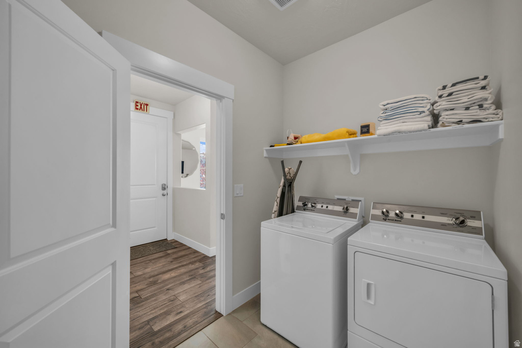 Photo 16 for MLS #2119971 at 1189 N Bello Alley