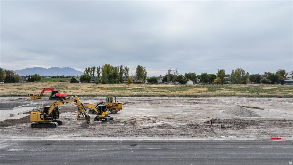 5069 W 10200 N Elwood, UT 84337