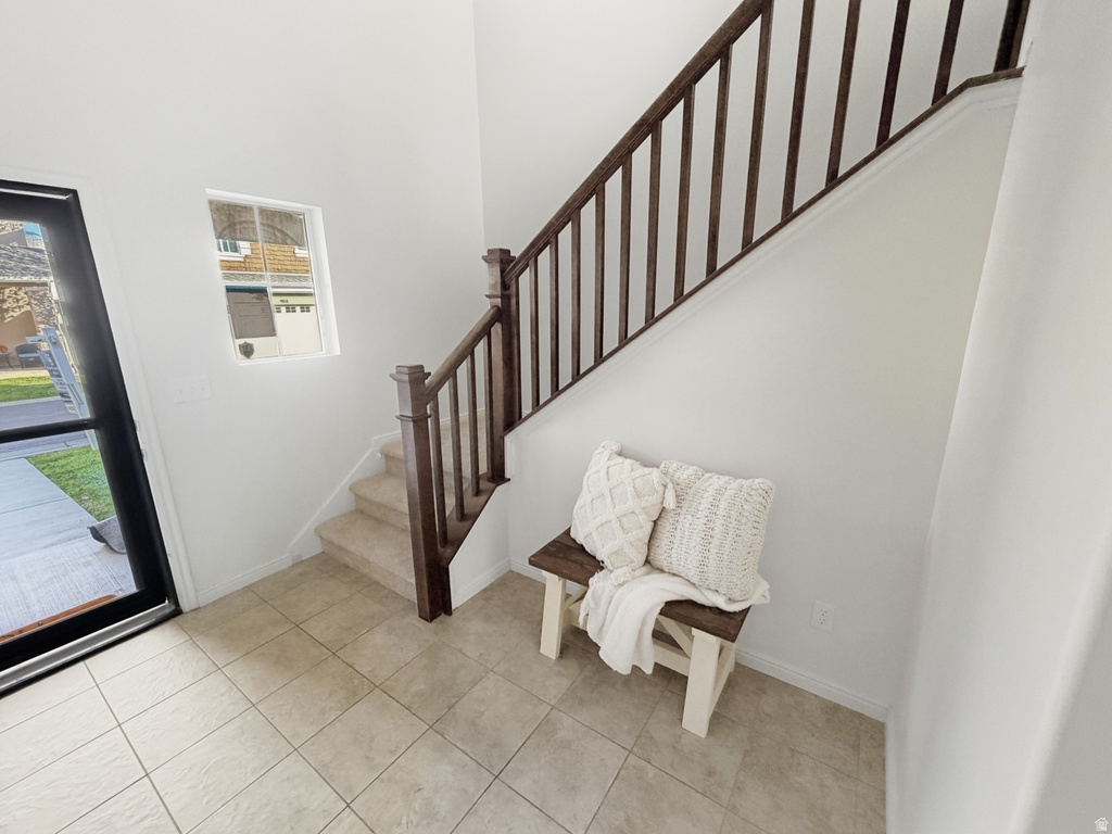 920 W STONEHAVEN DR North Salt Lake, UT 84054