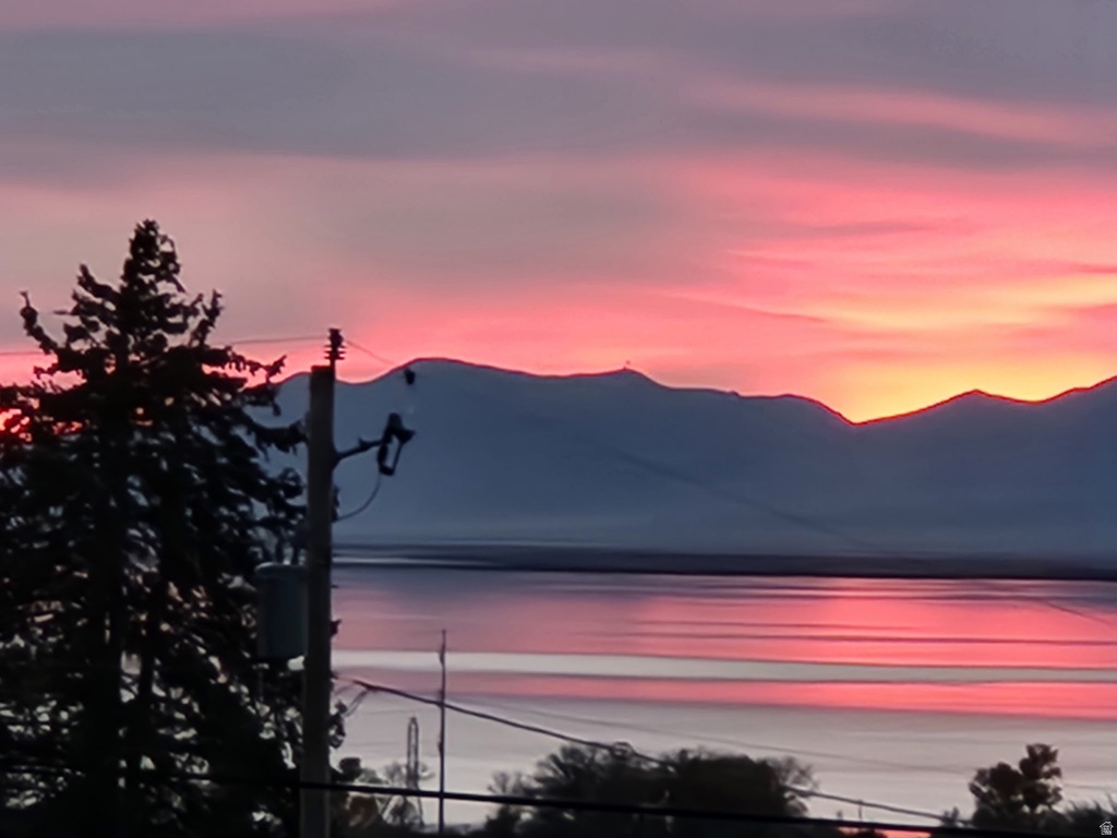 275 E 100 S Willard, UT 84340