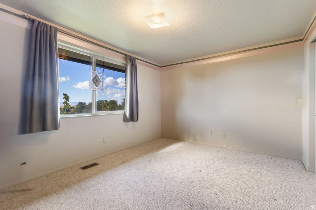 275 E 100 S Willard, UT 84340