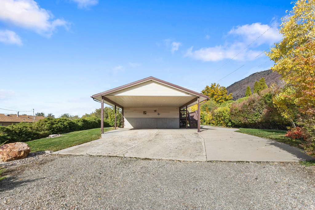 275 E 100 S Willard, UT 84340