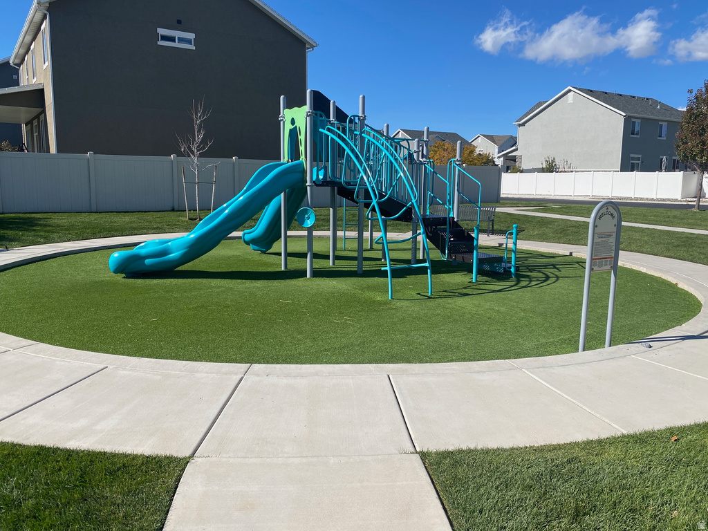 3528 S FINCH ST Syracuse, UT 84075