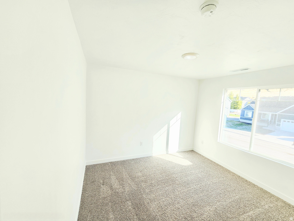 8483 N COLETTE ST Lake Point, UT 84074