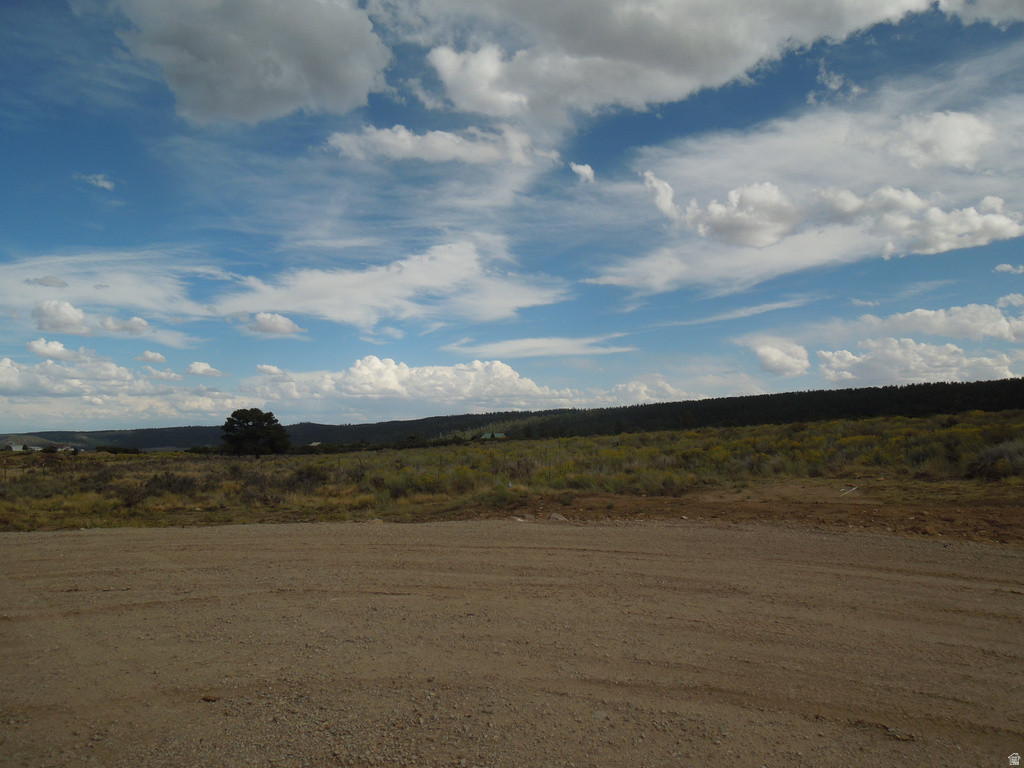 5  STONE RD La Sal, UT 84530