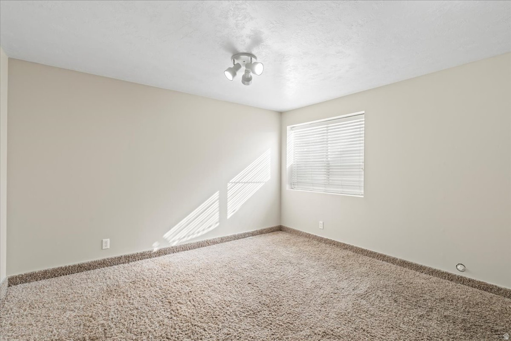 6647 W HERDON WAY West Valley City, UT 84128